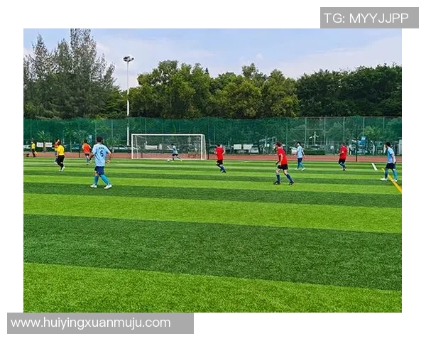 养乐多足球球星闪耀赛场展现拼搏精神引领团队创造辉煌时刻